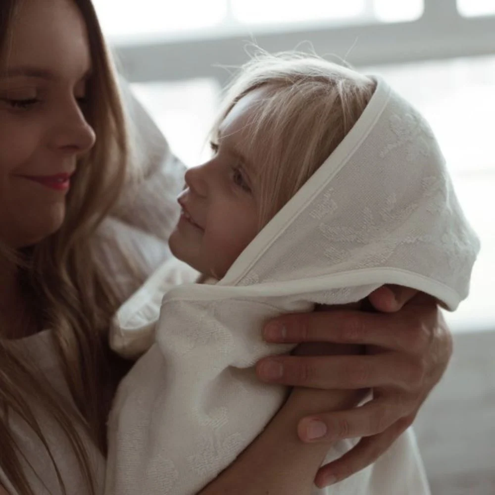 Babyhandtuch aus Bambus Creme- Boho Leaves