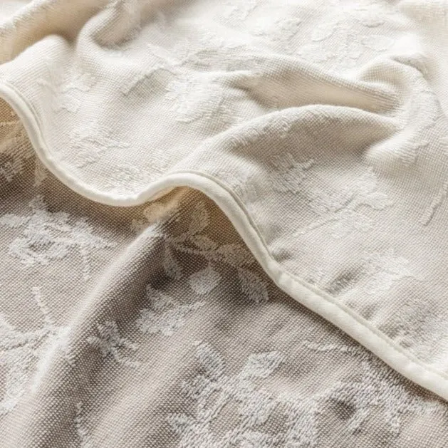 Babyhandtuch aus Bambus Creme- Boho Leaves