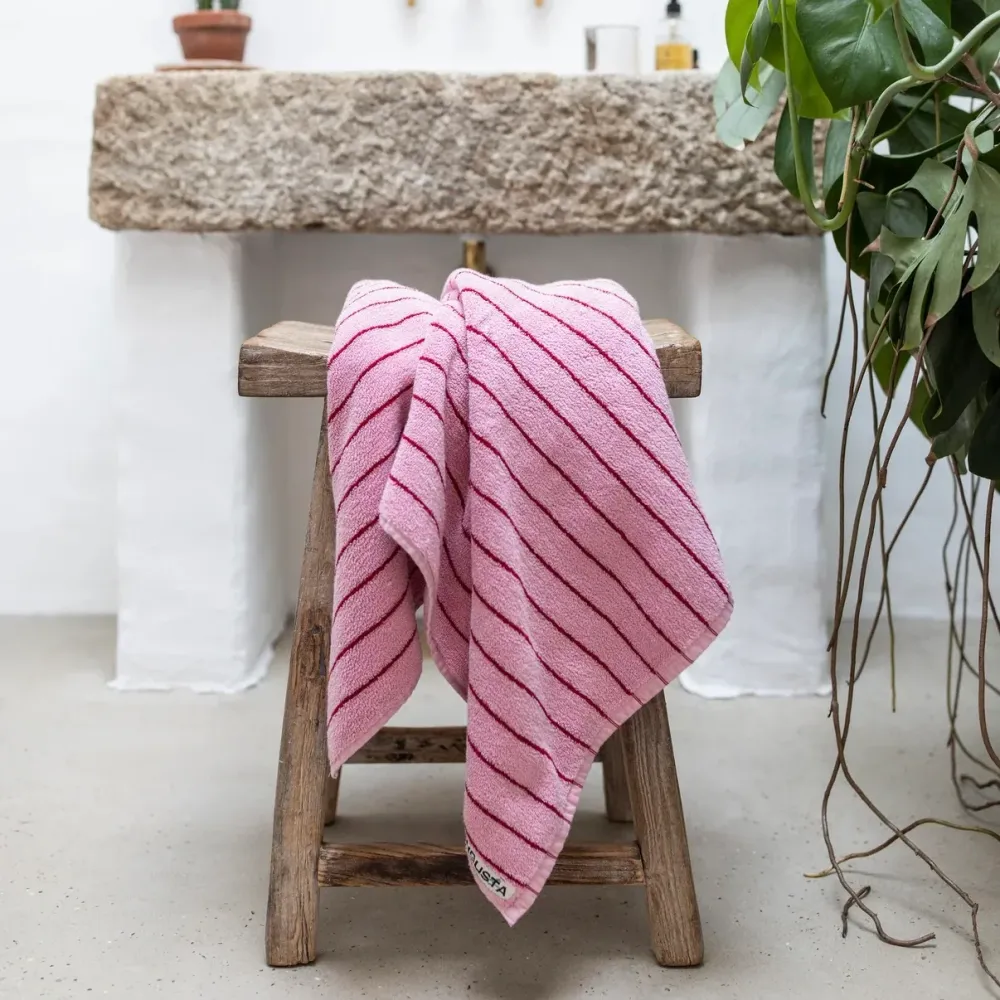 Badelaken BONGUSTA “Naram Baby Pink & Sky Patrol” | 100x150 cm | Sanfte Farbkombination
