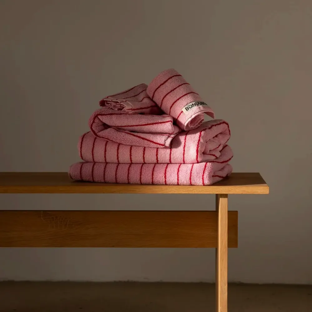 Badelaken BONGUSTA “Naram Baby Pink & Sky Patrol” | 100x150 cm | Sanfte Farbkombination