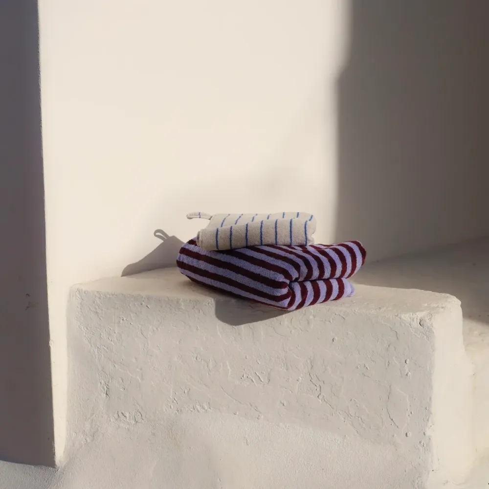 Handtuch „Naram Wine & Lavender Blue“ | 50 × 80 cm | Bongusta