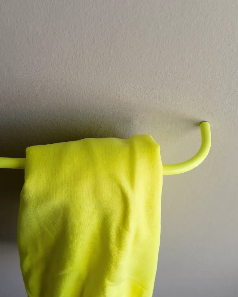 handtuchhalter 02/ towel rail 02 neon gelb