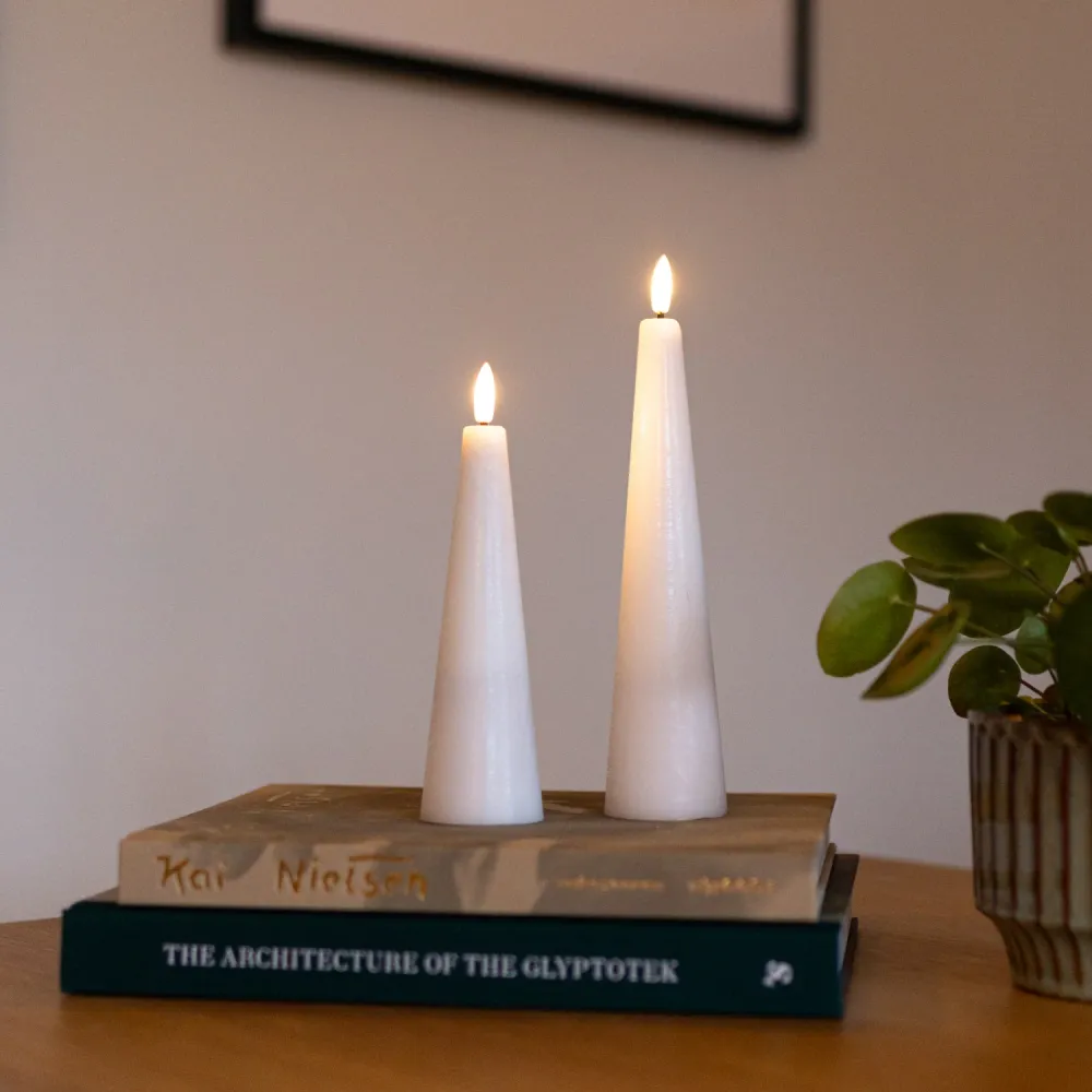 Luna LED Kegelkerzen ø 5 x 23 cm