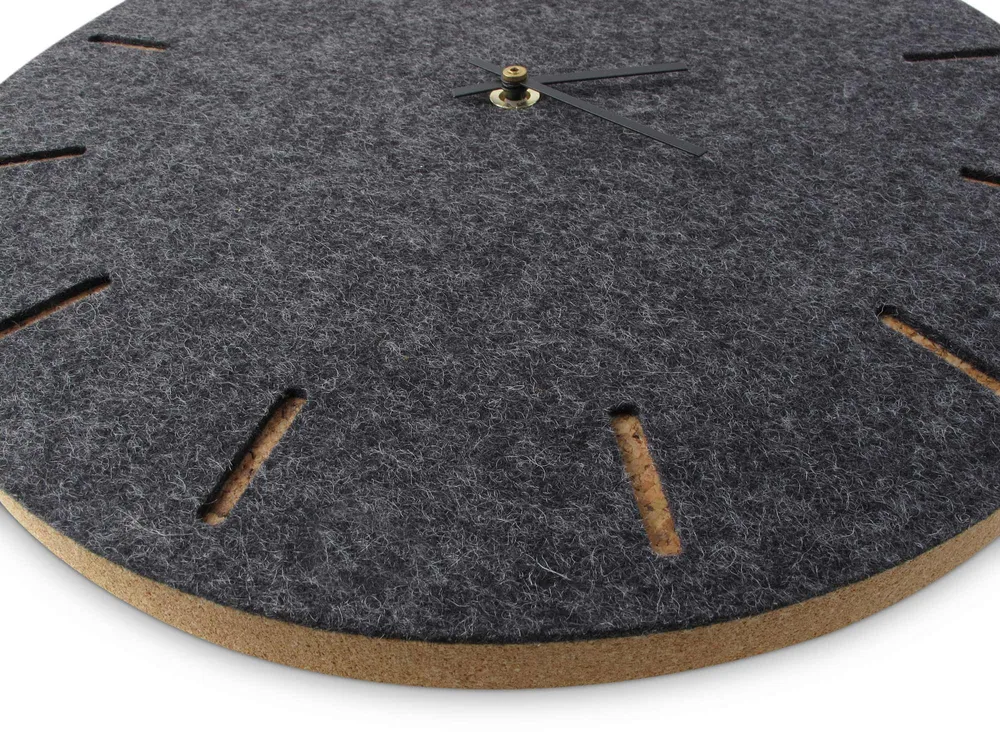 Wanduhr aus Filz und Kork 30 cm | anthrazit - schwarz | Design: Kopenhagen