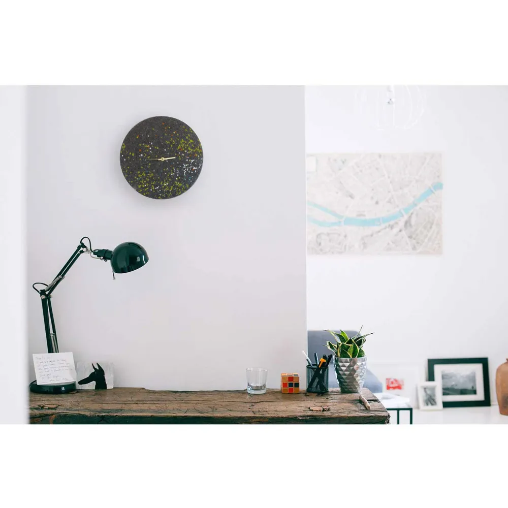 Wanduhr aus Filz und Kork 30 cm | Design "Dots" Anja Streese