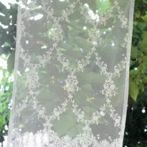 Pimlico – Gardine Amelia Off White mit Stickereien 50 x 70 cm
