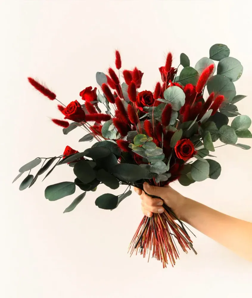 Scarlet Bouquet Naturally Long-Lasting Flowers