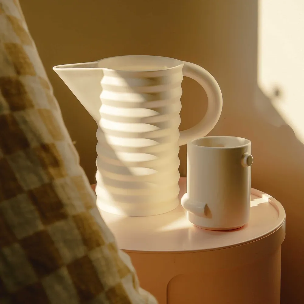 PLEATED PITCHER - WASSER KARAFFE - High Gloss | Areaware