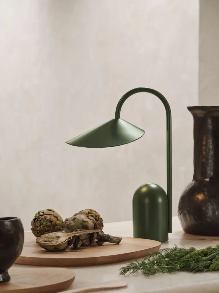 Arum Portable Lamp - Grass Green