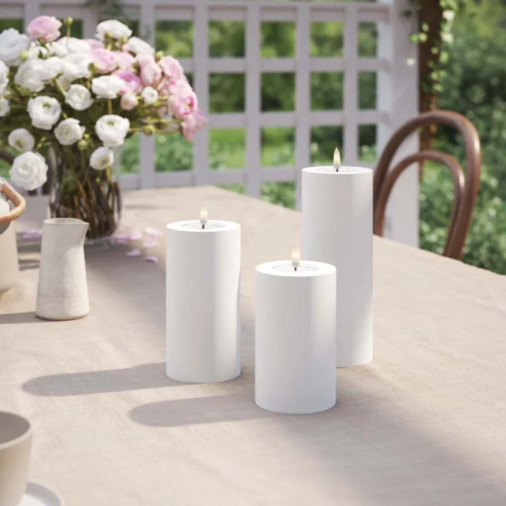 Deluxe Homeart - Outdoor Stumpenkerze LED Weiß (10x10cm)