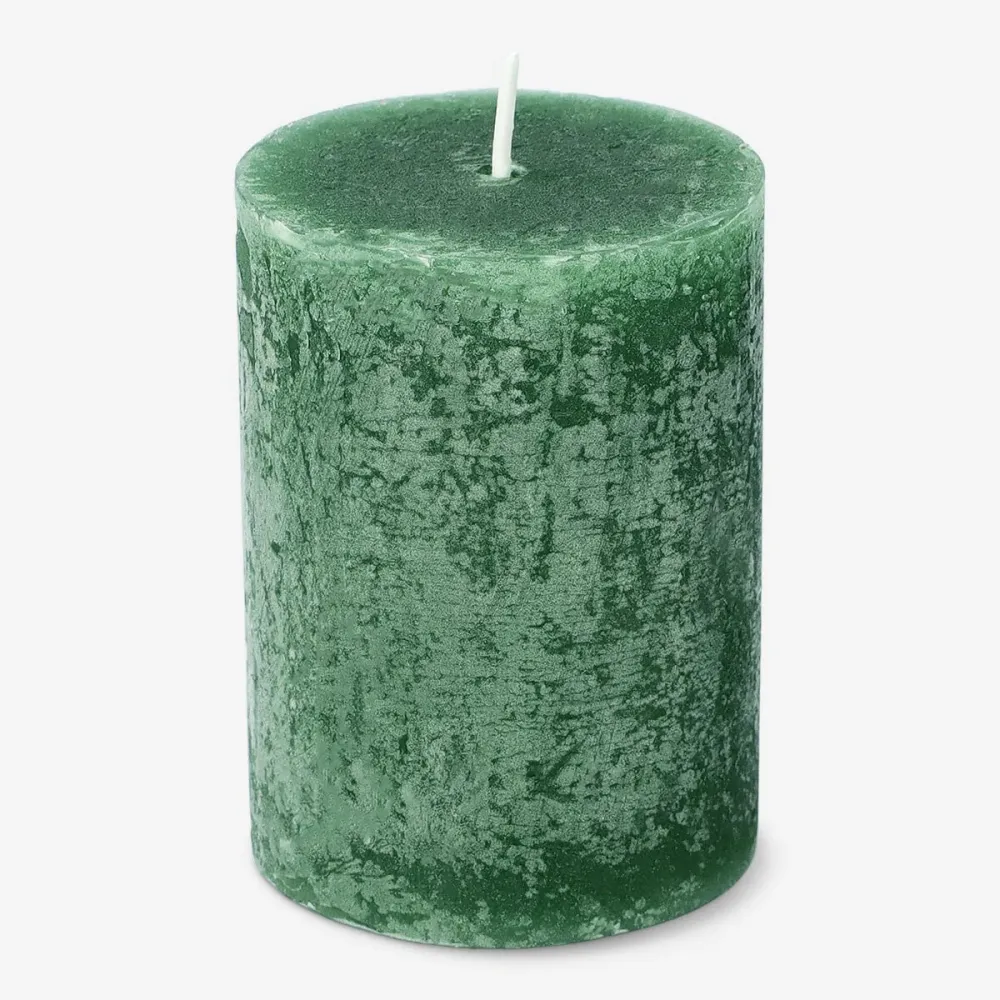 Dunkelgrüne rustikale Stumpenkerze - 8 cm