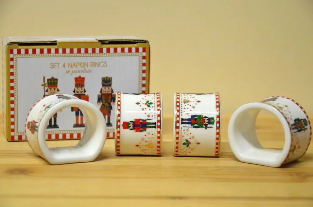 Easy Life Nussknacker Serviettenringe 4-teilig NEU