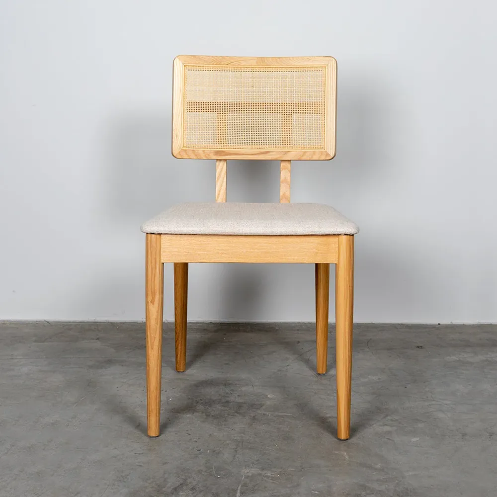 Esszimmerstuhl mit Rattan-Rücken – Charles – Eiche/natürliches Rattan – gebrochenes Weiß