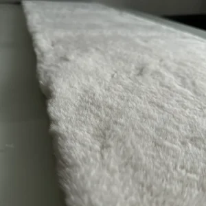 fake fur. -Tischläufer