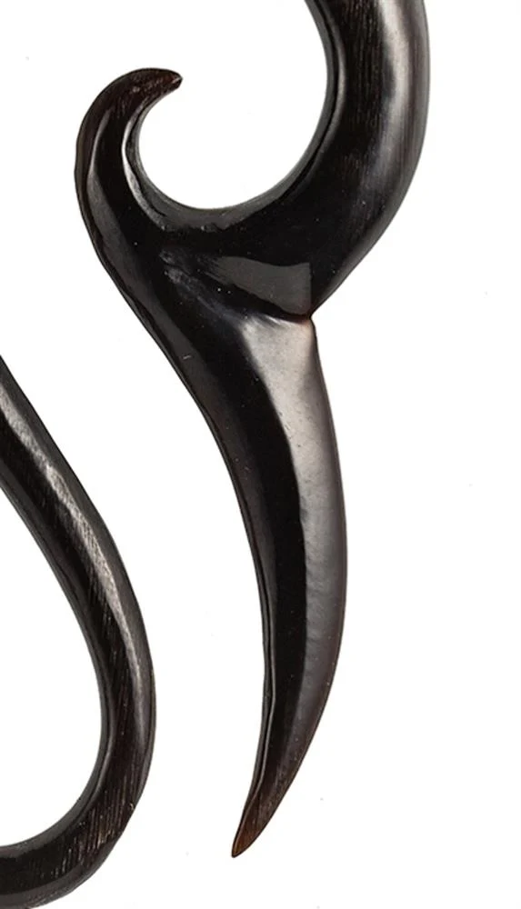 Fake Horn Piercing Hai Tail Hook Spirale Kralle handgeschnitzt schwarz Dehner
