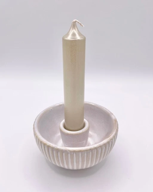 Kerzenhalter „Det Gamle Apotek“ – Skandinavisches Design aus Keramik (Ø 9 cm, Höhe 5 cm)