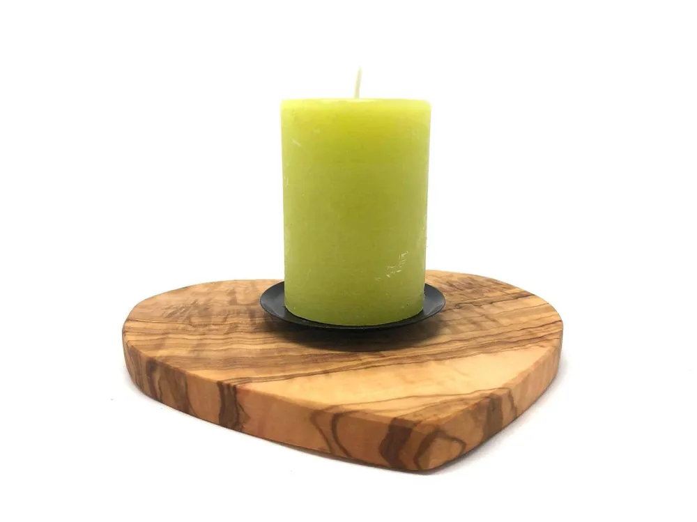 Kerzenhalter Herzform aus Olivenholz