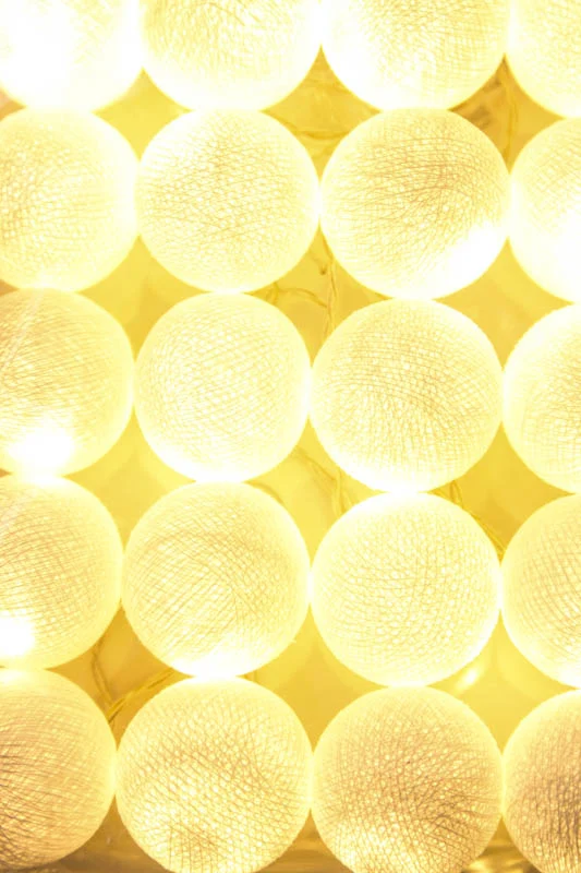 Lichterkette Cotton Balls weiss