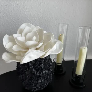 Moderner Kerzenhalter aus Glas & schwarzem Metall von Exner
