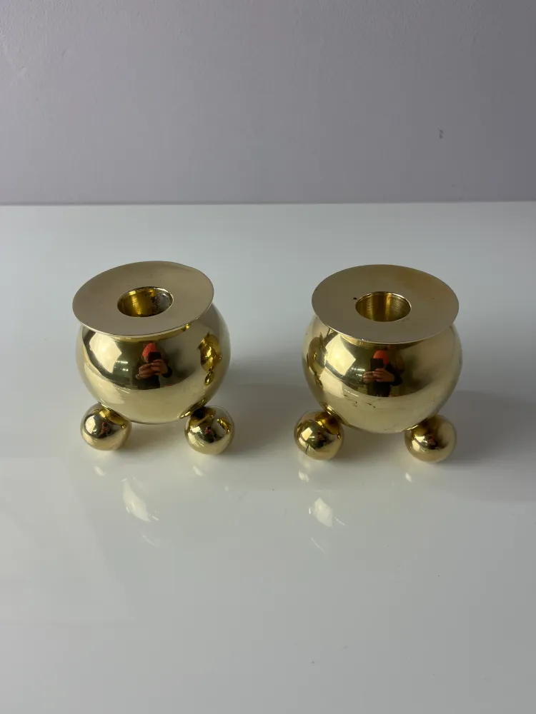 Set: 2x Kugel Kerzenständer Messing von Gusums Bruk