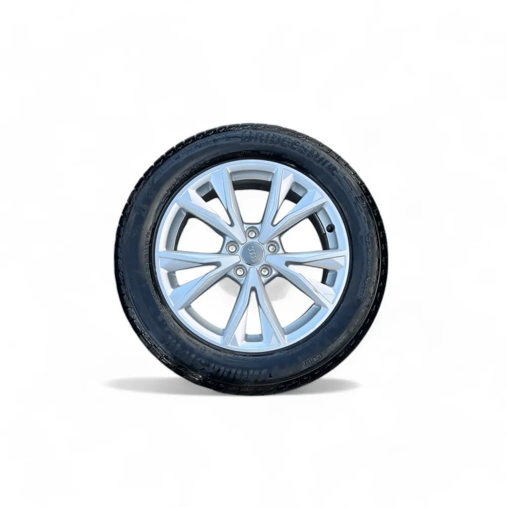 Set von 4 grauen Leichtmetallrädern R18 Audi Q3 F3