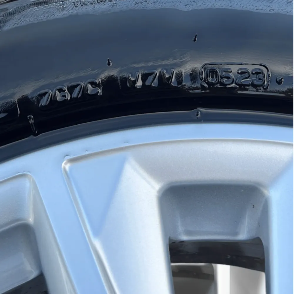 Set von 4 grauen Leichtmetallrädern R18 Audi Q3 F3