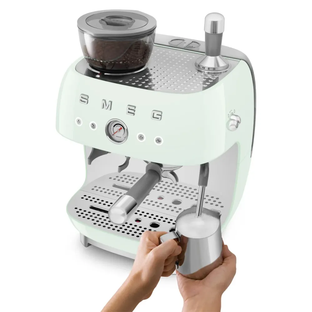 SMEG Espressomaschine 'Water Green' EGF03PGEU