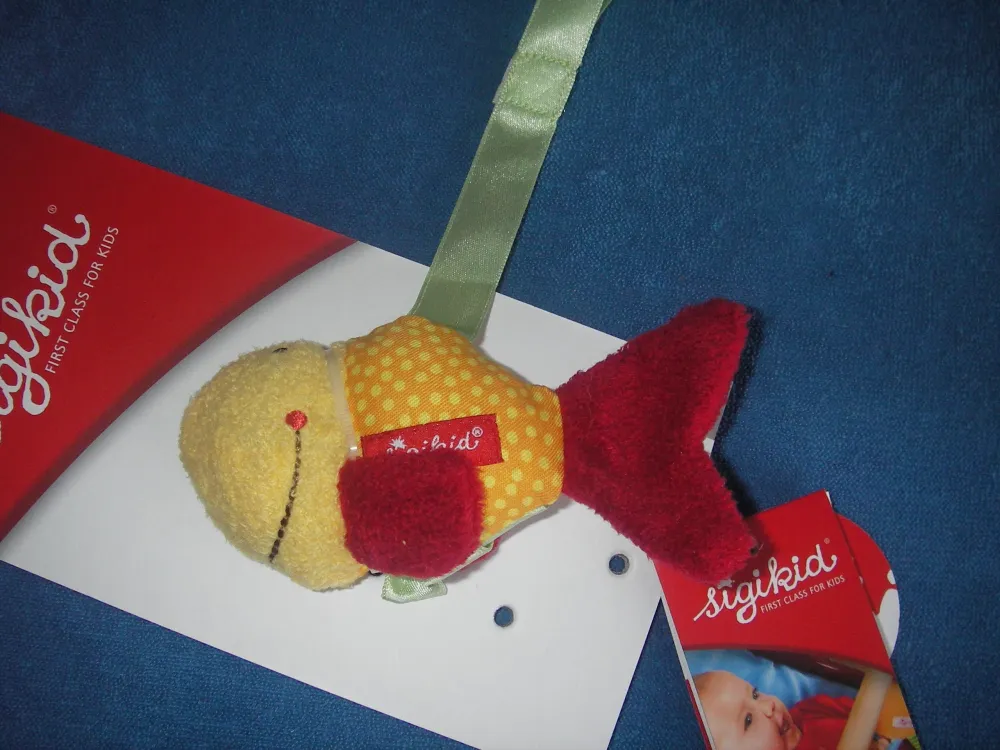Textil-Anhänger Fisch am Band mit Klettschlaufe
