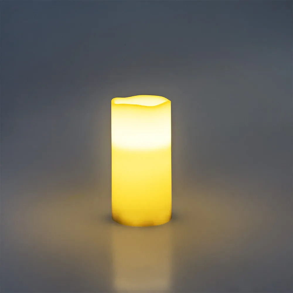 Weiße LED-Stumpenkerze - 15 cm