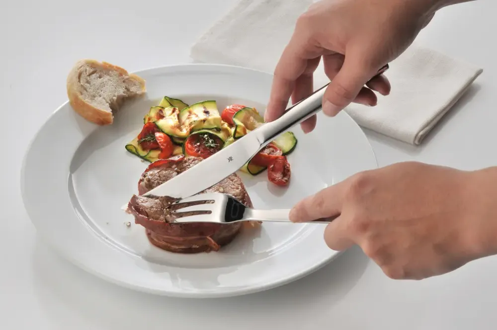 WMF Steakmesser Nuova - 6 Stück - Inklusive GRATIS Cookinglife Pfeffer- und Salzmahlerset