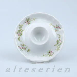 Eierbecher mit Schalenablage