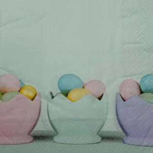 Pastelfarbende Eierbecher