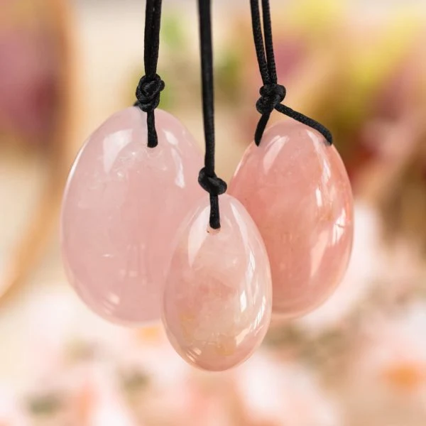 Yoni-Eier rosa Quarz (mit Loch) – Set aus 3 Teilen