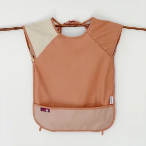 SKÅGFÄ Ärmellose Schürze - 18-36+ Monate - Natur Terracotta
