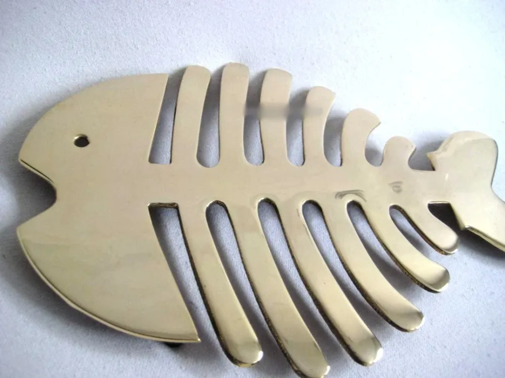 Grätenfisch- Massiver Untersetzer aus Messing