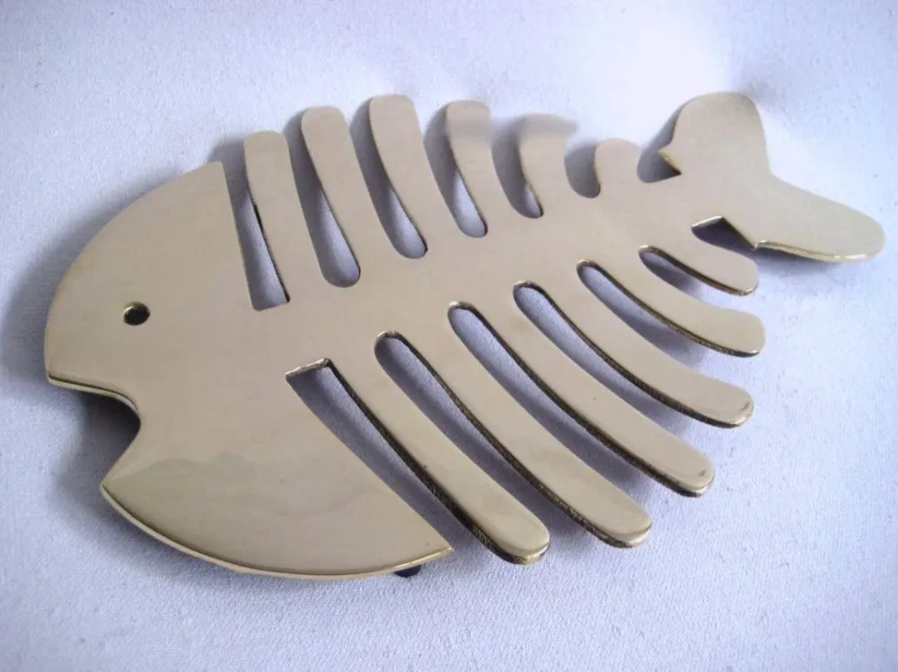 Grätenfisch- Massiver Untersetzer aus Messing