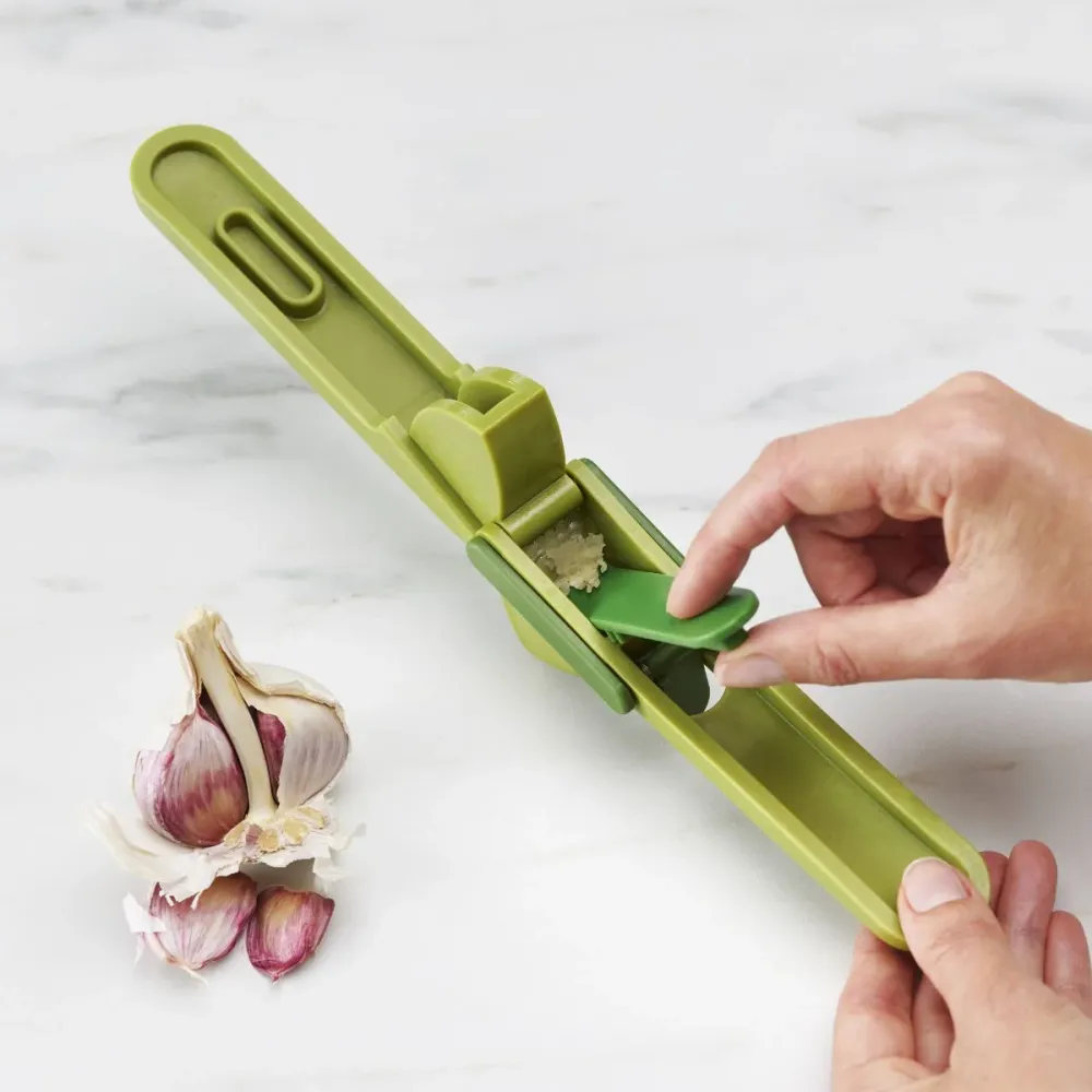 Knoblauchpresse Clean Force von Joseph Joseph