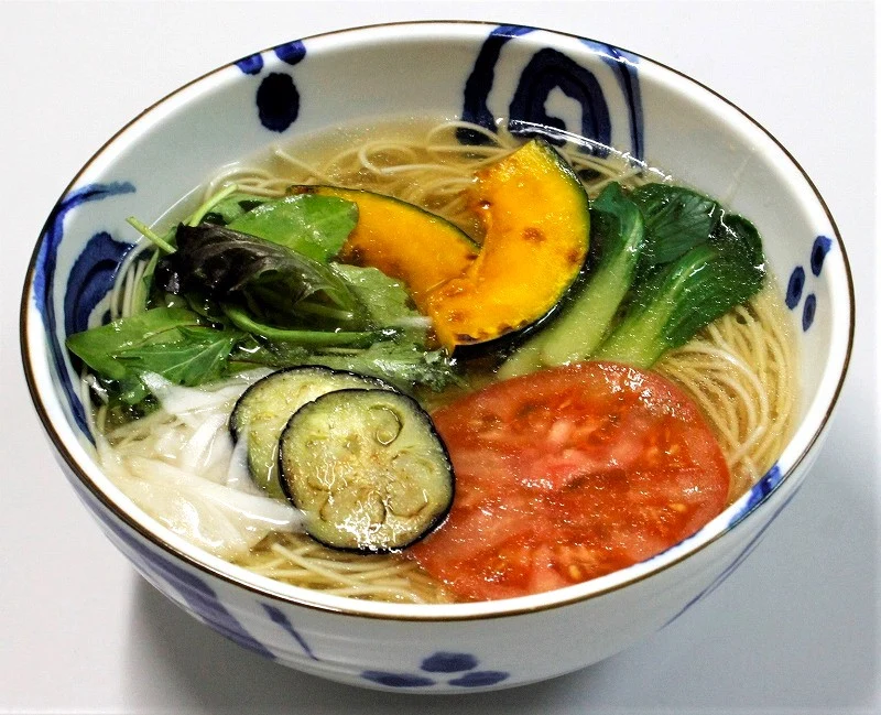Kurata Shokuhin – Salz- und Yuzu-Gemüse-Ramen-Nudeln 236 g