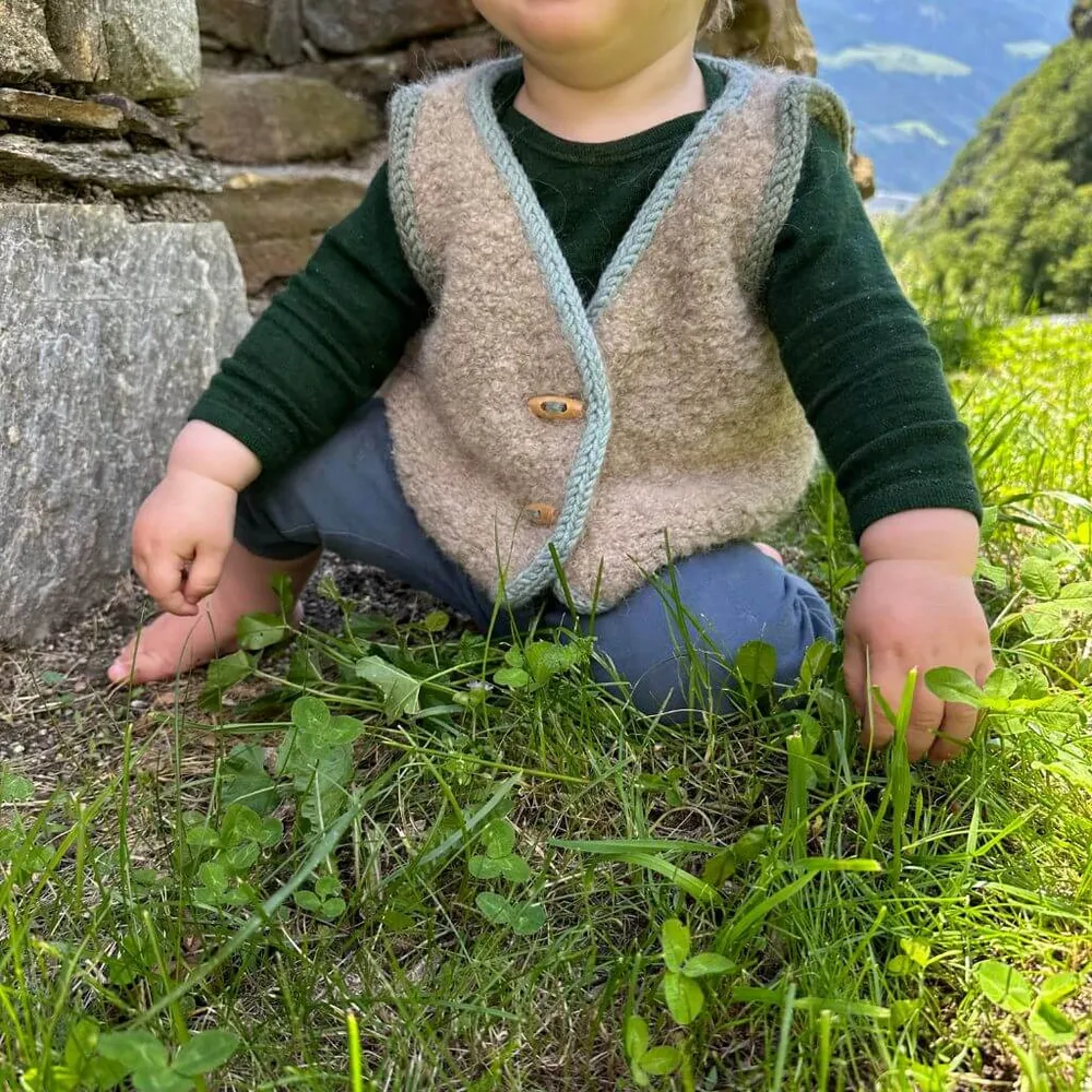 Weste Toni Mini Strickanleitung - Frau Riedel strickt (PDF)