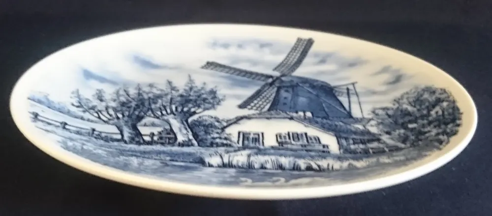 WAND~ SAMMELTELLER - Porzellan, Flora Fauna Windmühle Haus Landschaft Motiv Dekor
