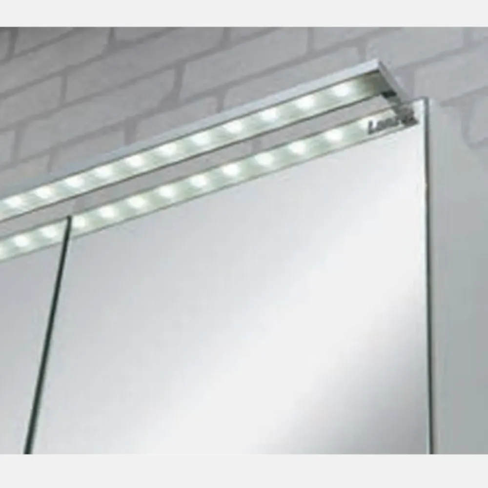 Spiegelschrank L5 | 70 cm mit dimmbarer LED-Leuchte und drei Türen, Berg-Eiche