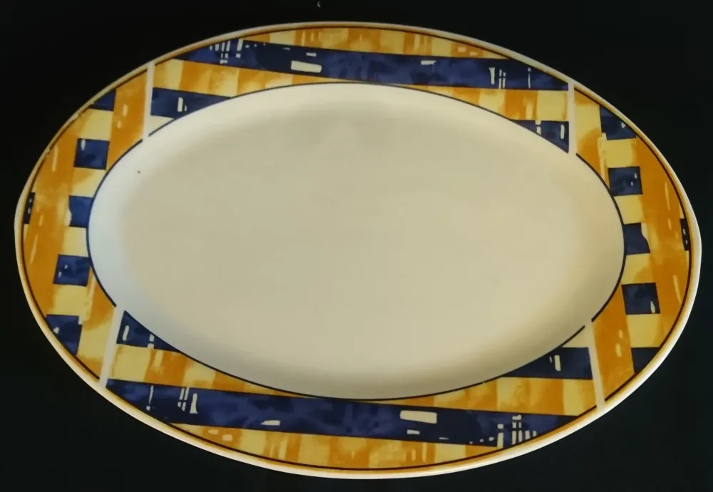 FLEISCH~ SERVIERPLATTE - Porzellan, Abstrakt Geometrisch Symbole Quadrat Viereck Balken Motiv Dekor