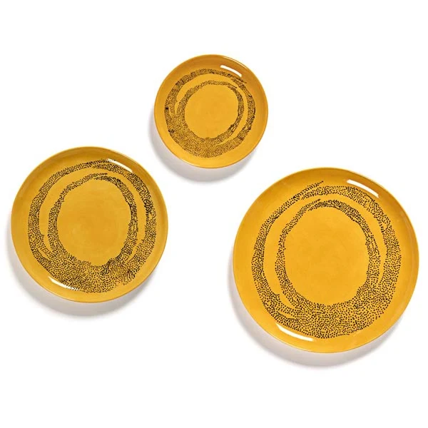FEAST Teller L gelb Swirl-Dots schwarz von Ottolenghi Serax D26,5xH2cm