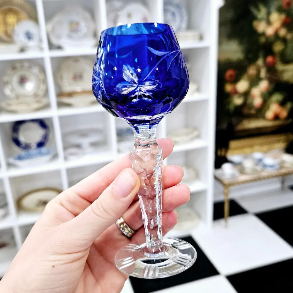 Kristallblaues Spirituosenglas (~50ml)