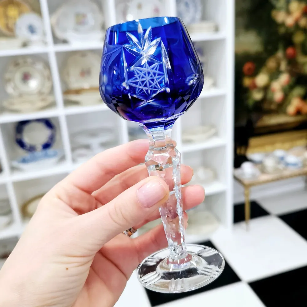 Kristallblaues Spirituosenglas (~50ml)