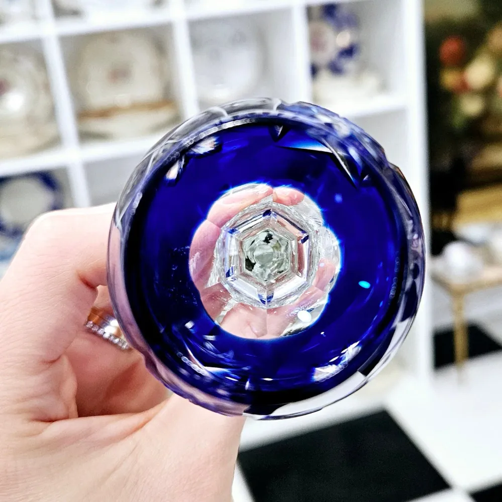 Kristallblaues Spirituosenglas (~50ml)