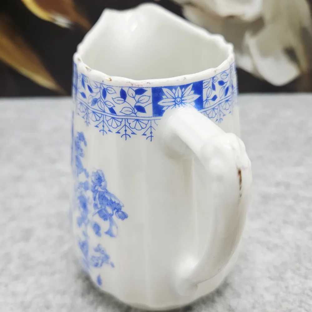 Wunderschönes China Blau Porzellan Milchkännchen (~300 ml)