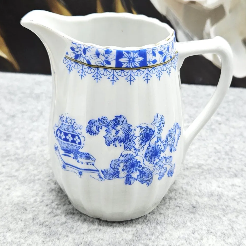 Wunderschönes China Blau Porzellan Milchkännchen (~350 ml)