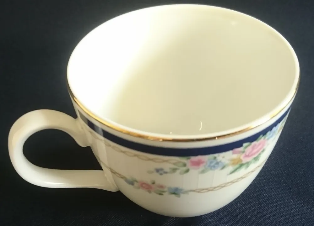 2er Set 2er KAFFEEGEDECKE "Patricia" - Porzellan, Goldrand Flora Rosenblumen Kettenglieder Motiv Dekor