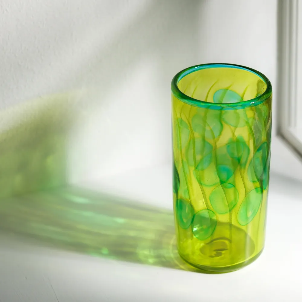 Barbara Ebner von Eschenbach, Glas Vase, 22cm, zylindrisch | gelbgrün (BE39)